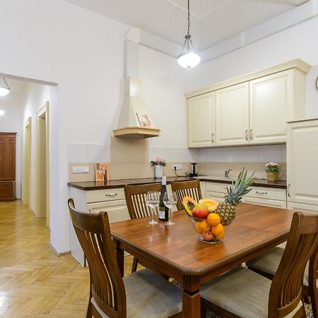 Cozy Apartment Near Stefanikuv Most Praga Exterior foto