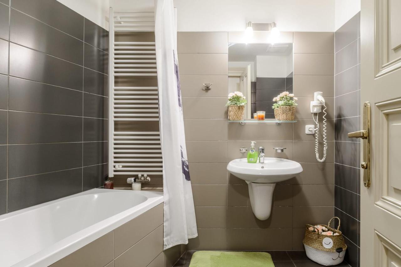 Cozy Apartment Near Stefanikuv Most Praga Exterior foto